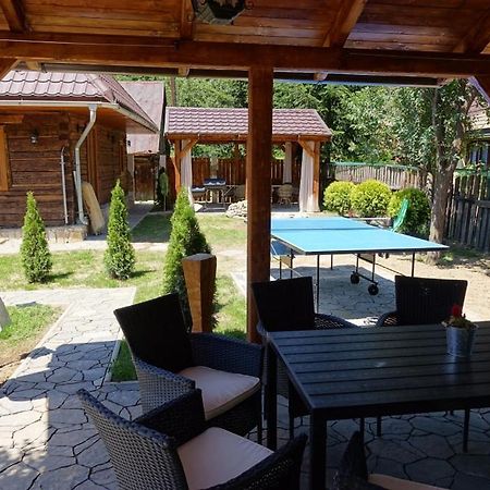 Dvojapartmánová drevenica Mýto Mýto pod Ďumbierom Exterior foto
